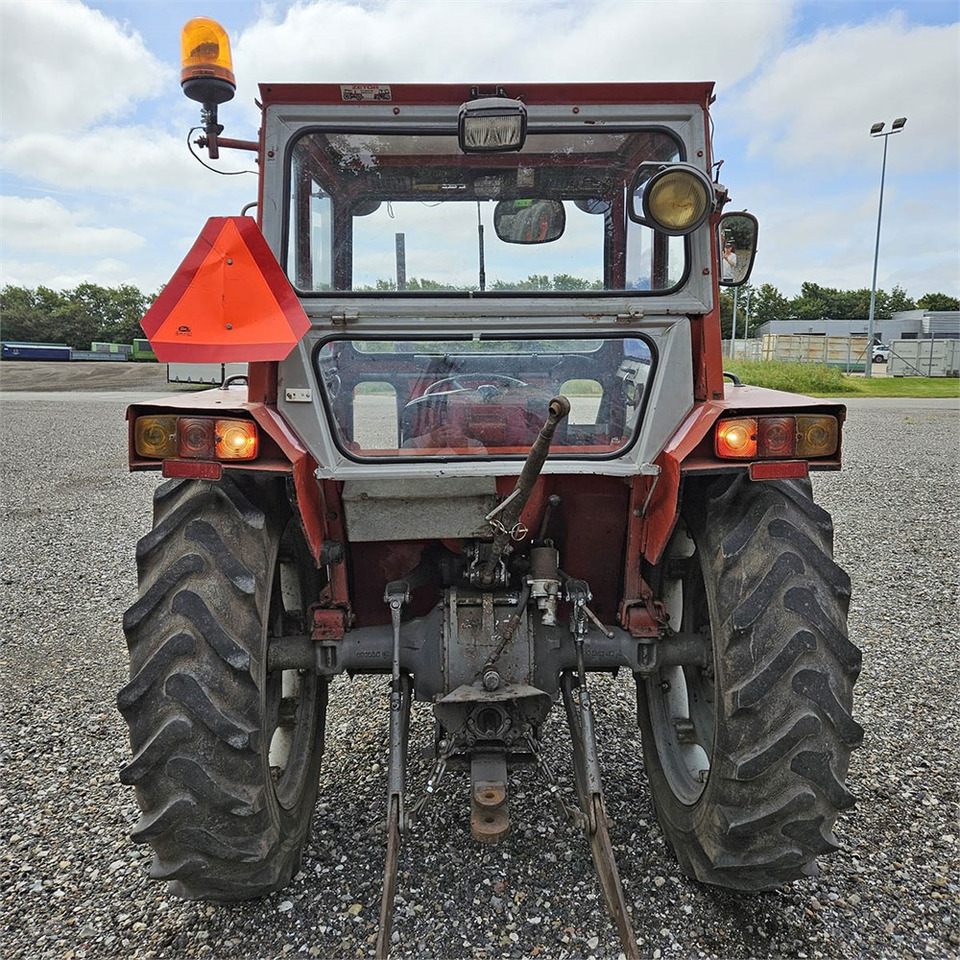 Massey Ferguson MF135 - Трактор: снимка 4 Massey Ferguson MF135 - Трактор: снимка 4