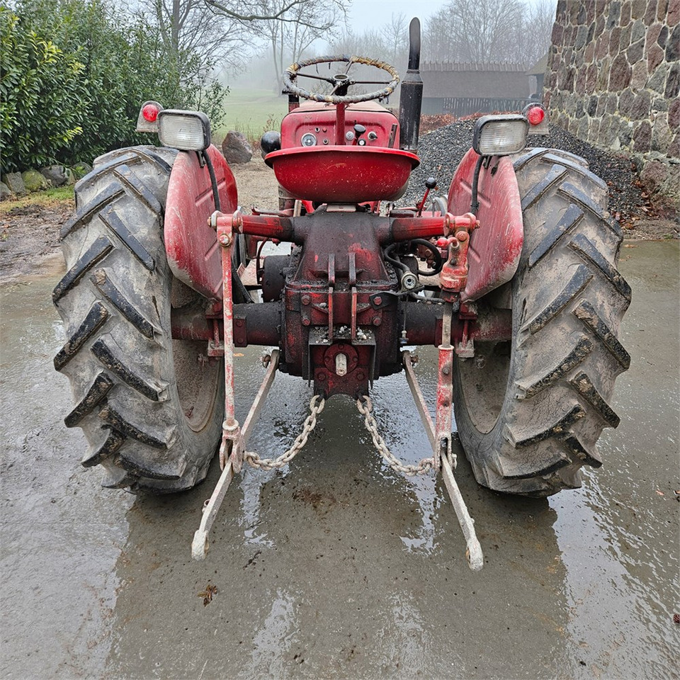 McCORMICK D-324 Standard - Трактор: снимка 5 McCORMICK D-324 Standard - Трактор: снимка 5