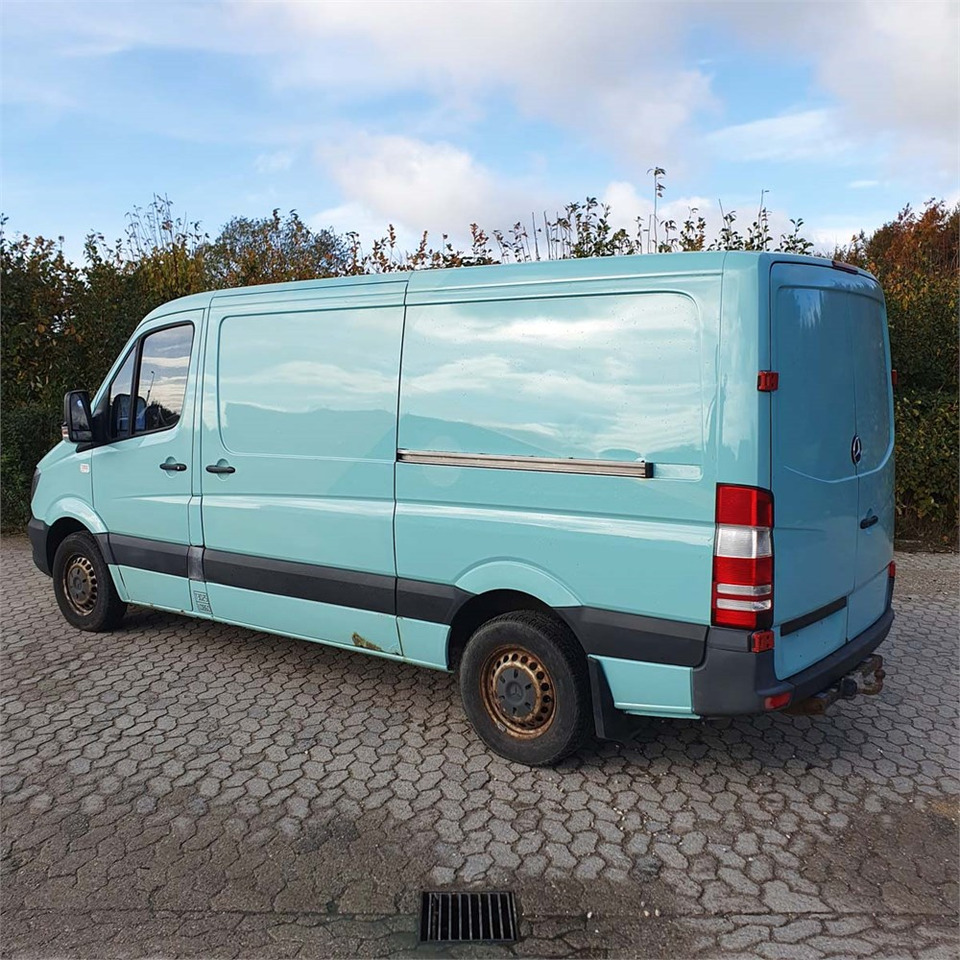 Mercedes 213 CTI - Товарен бус: снимка 4 Mercedes 213 CTI - Товарен бус: снимка 4