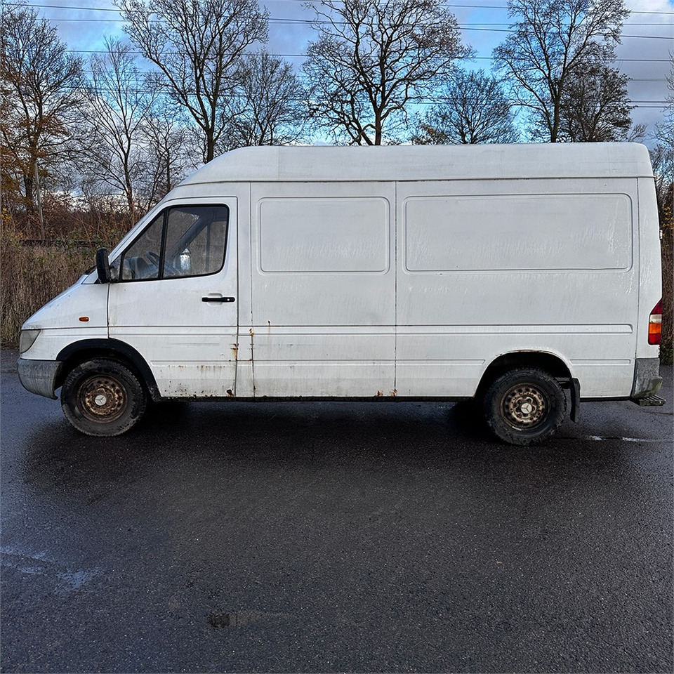 Mercedes SPRINTER 316 CDI-35 - Товарен бус: снимка 4 Mercedes SPRINTER 316 CDI-35 - Товарен бус: снимка 4