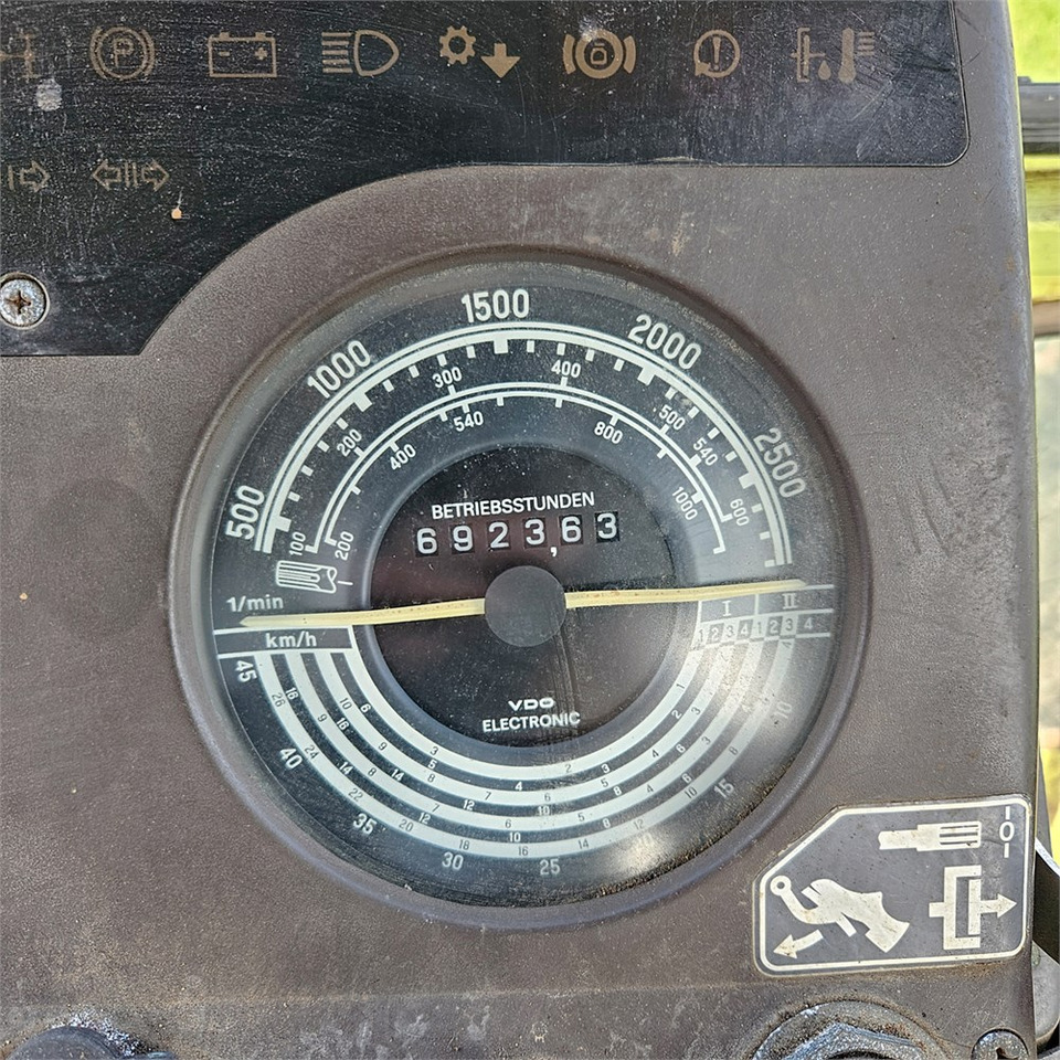 Трактор Mercedes Trac 900 Turbo: снимка 16