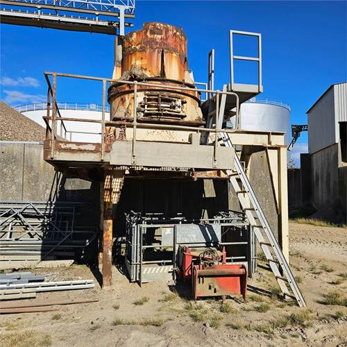Metso B7100 - Конусна трошачка: снимка 1 Metso B7100 - Конусна трошачка: снимка 1