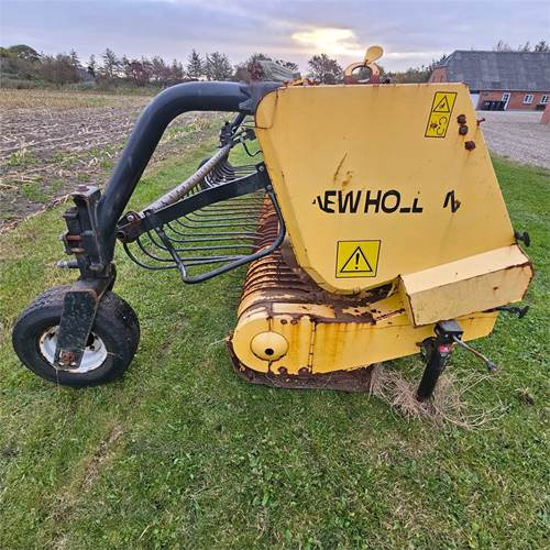 New Holland FX40 - Комбайн: снимка 3 New Holland FX40 - Комбайн: снимка 3