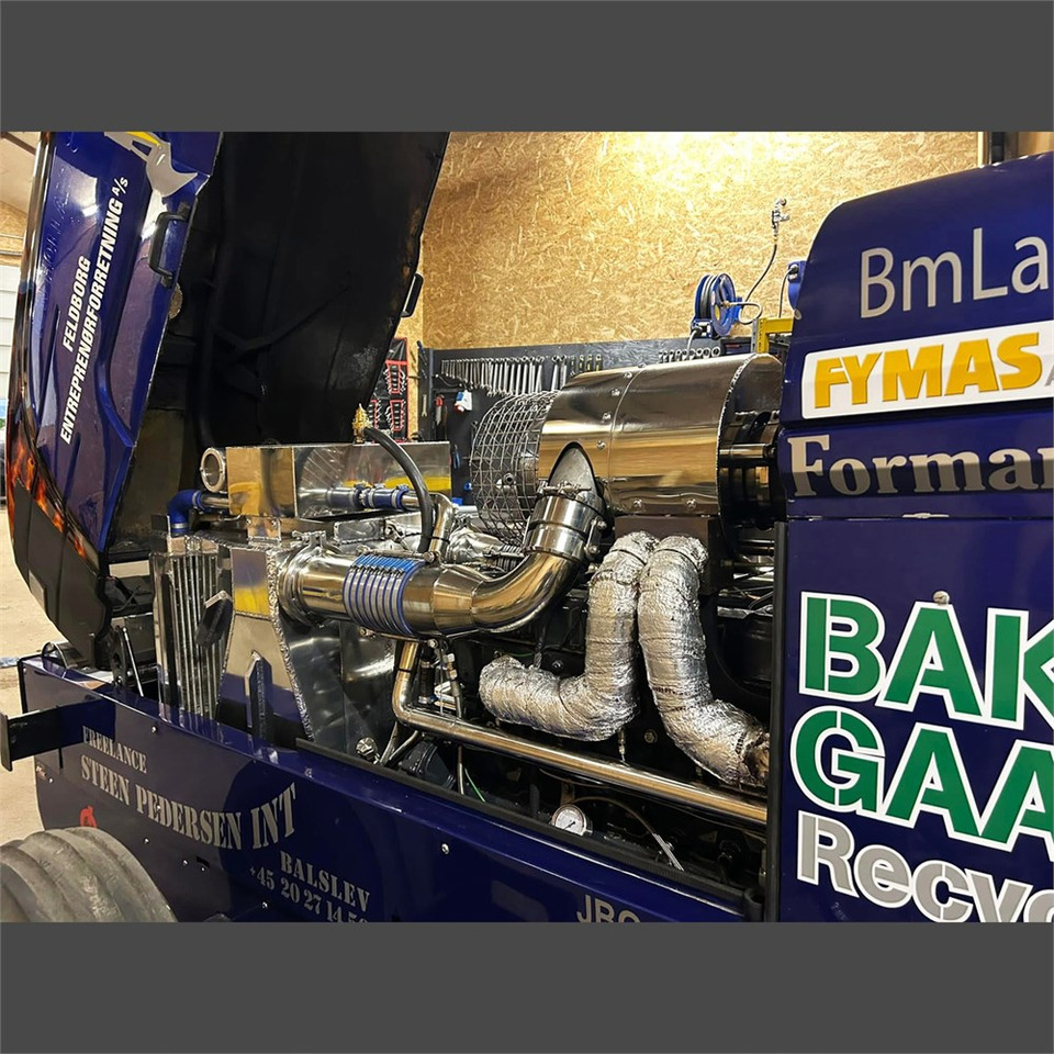 New Holland Feldborg El Diablo - Трактор: снимка 3 New Holland Feldborg El Diablo - Трактор: снимка 3