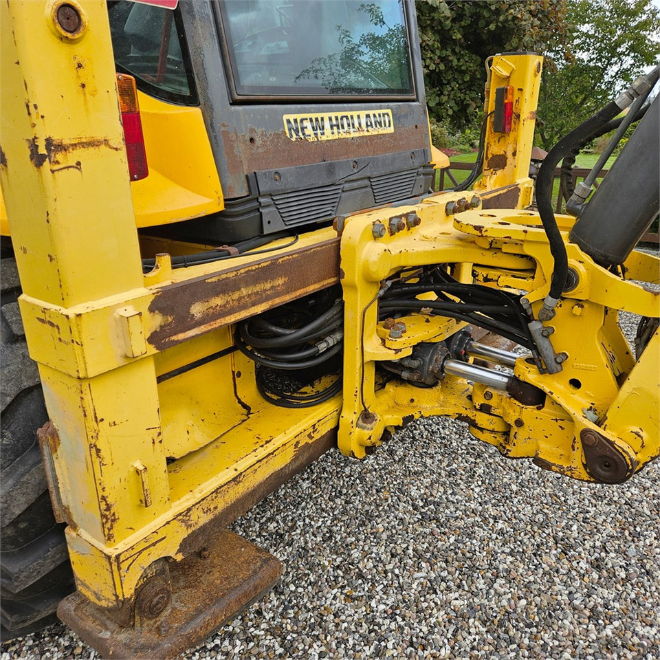 Лизинг на New Holland LB115 B-4PS New Holland LB115 B-4PS: снимка 28