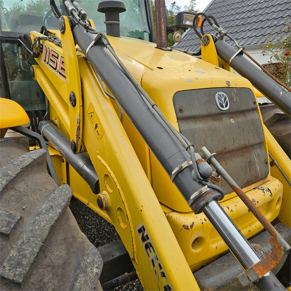 Лизинг на New Holland LB115 B-4PS New Holland LB115 B-4PS: снимка 40