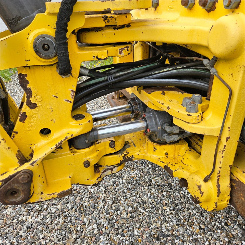 Лизинг на New Holland LB115 B-4PS New Holland LB115 B-4PS: снимка 30