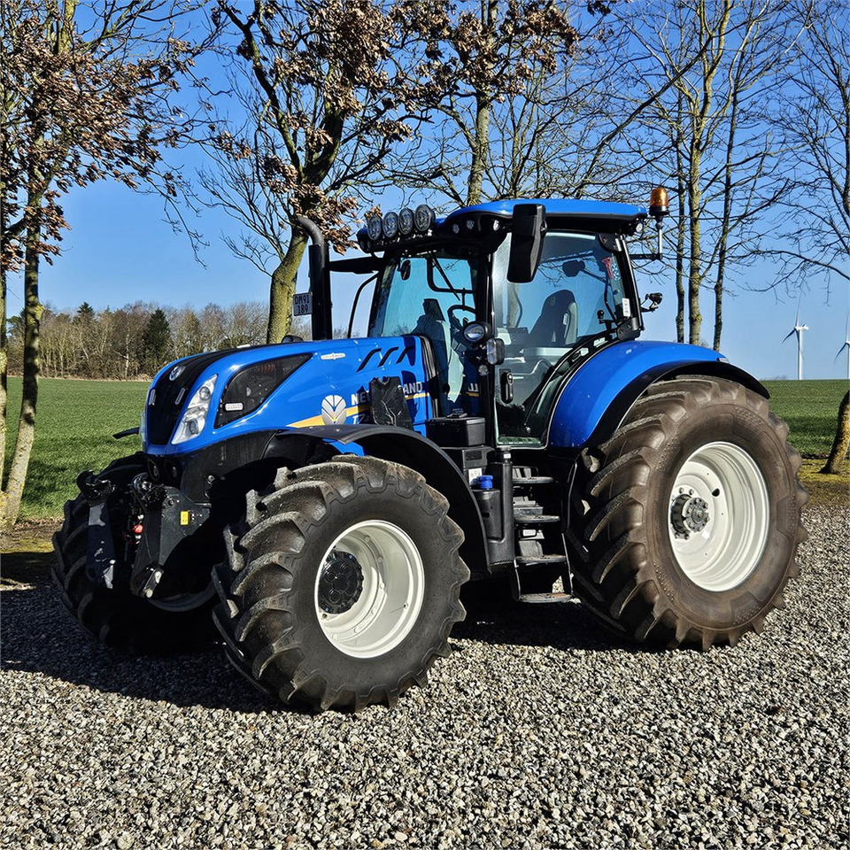 New Holland T7.270 - Трактор: снимка 1 New Holland T7.270 - Трактор: снимка 1