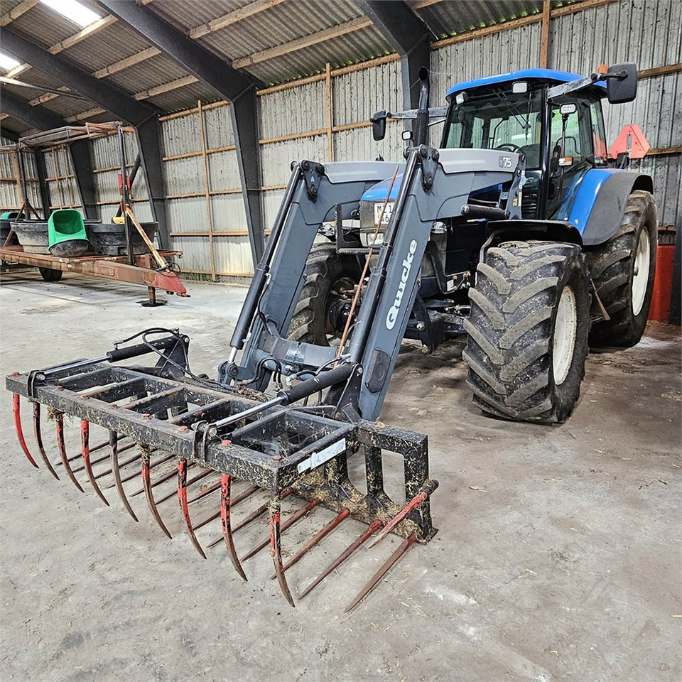 New Holland TM 190 4WD - Трактор: снимка 3 New Holland TM 190 4WD - Трактор: снимка 3