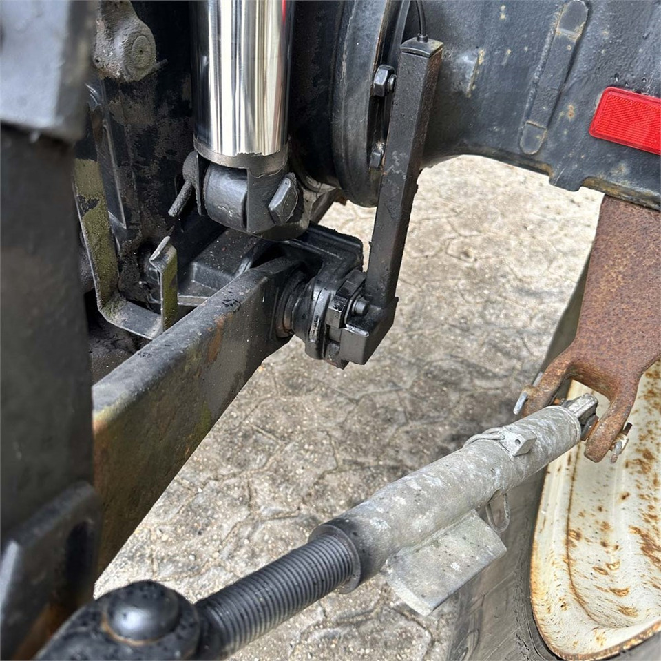 Трактор New Holland TM140: снимка 43