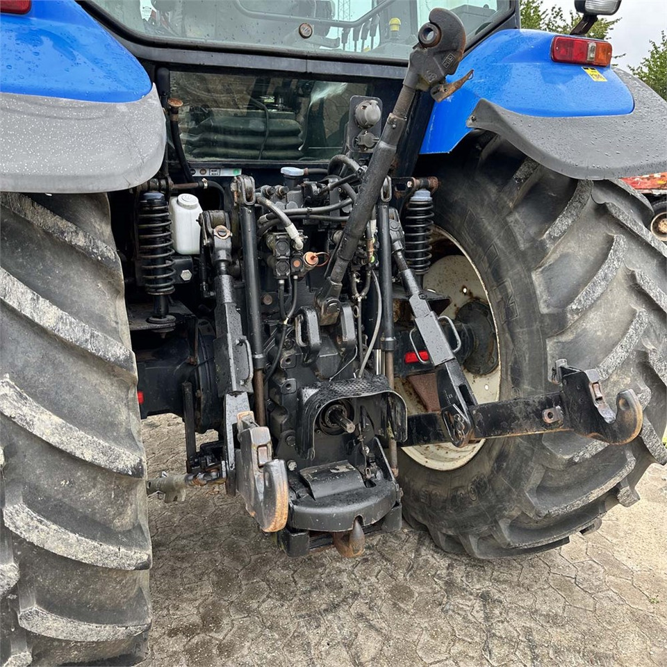 Трактор New Holland TM140: снимка 23