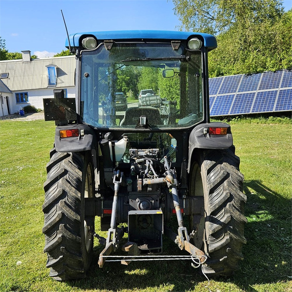 New Holland TN55D - Трактор: снимка 4 New Holland TN55D - Трактор: снимка 4