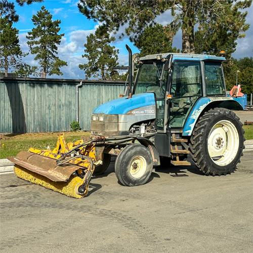 New Holland TS90 - Трактор: снимка 4 New Holland TS90 - Трактор: снимка 4