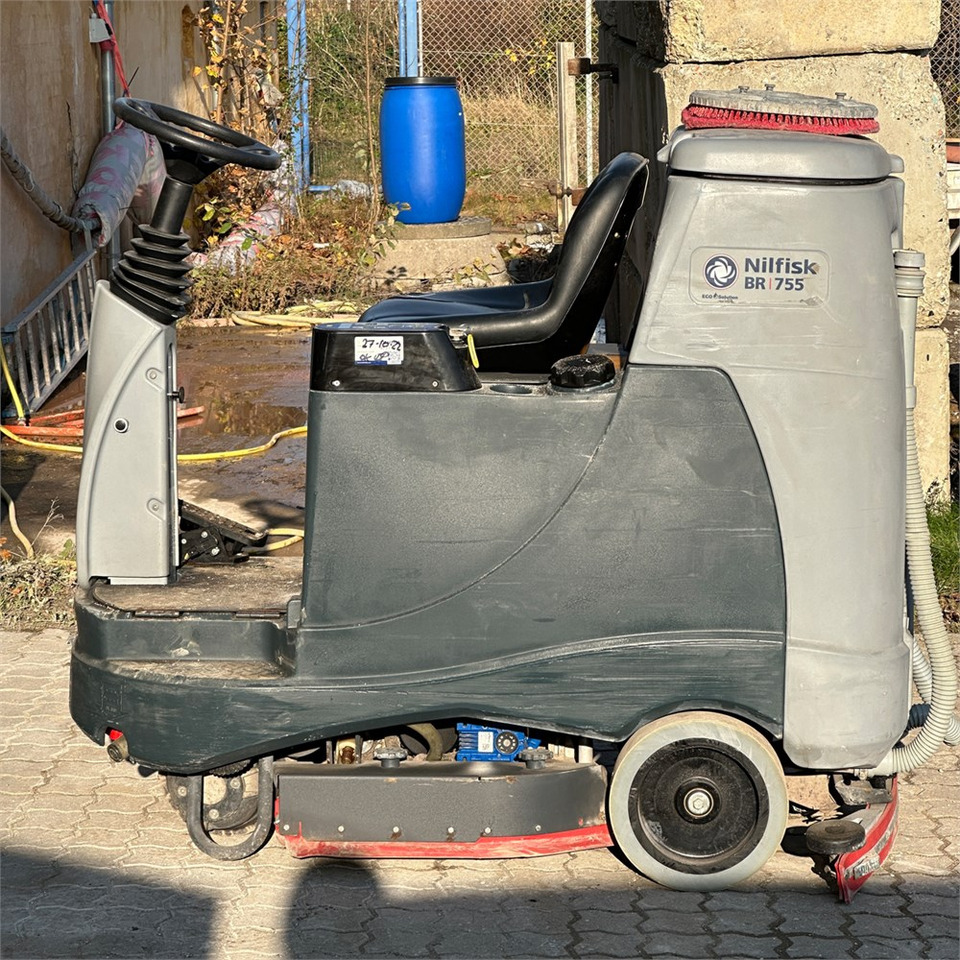 Nilfisk BR 755 - Подопочистваща машина: снимка 2 Nilfisk BR 755 - Подопочистваща машина: снимка 2