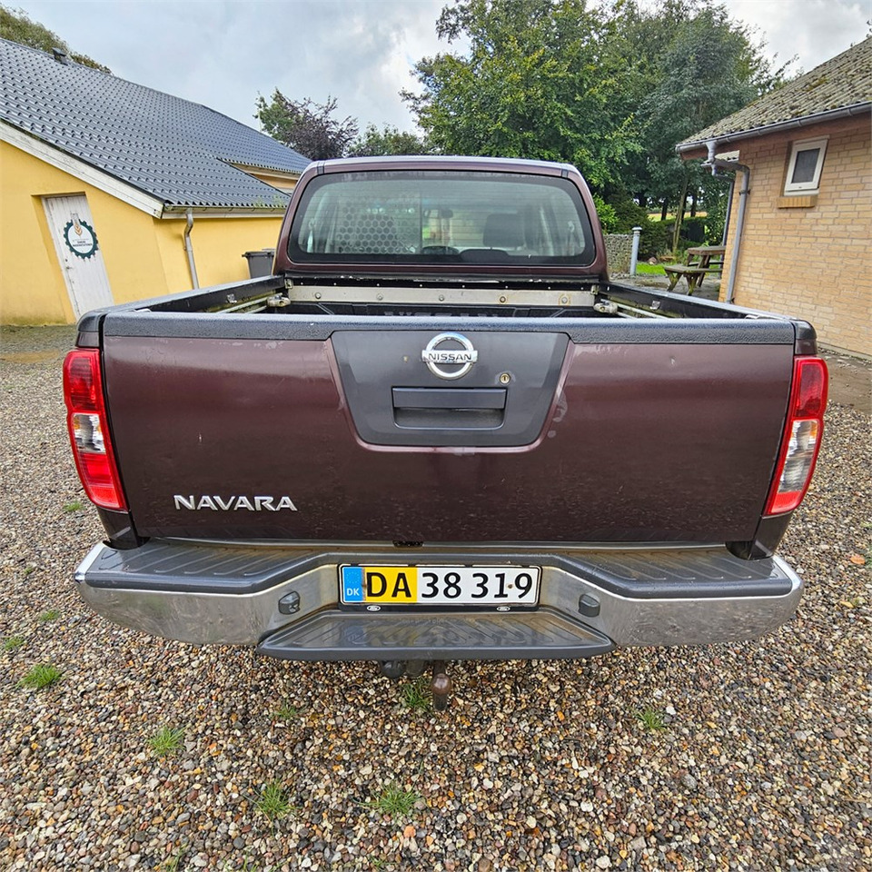 Nissan Navara 2,5 Dci Dc 4wd - Пикап: снимка 4 Nissan Navara 2,5 Dci Dc 4wd - Пикап: снимка 4
