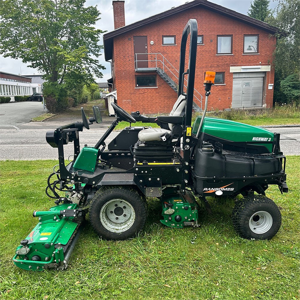 Ransomes Highway 3 4WD - Косачка за трева: снимка 3 Ransomes Highway 3 4WD - Косачка за трева: снимка 3
