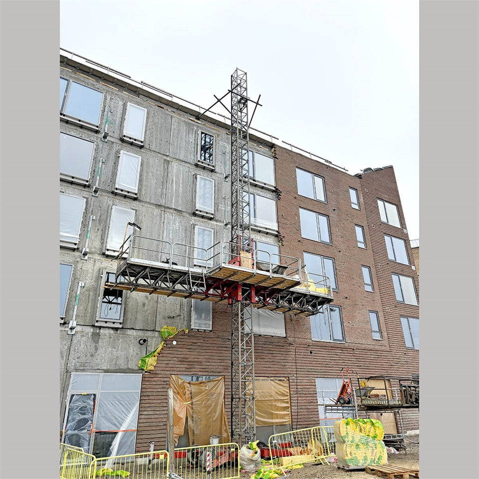 Scanclimber SC 5000 - Работна площадка: снимка 1 Scanclimber SC 5000 - Работна площадка: снимка 1