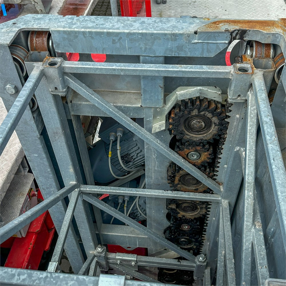 Работна площадка Scanclimber SC 8000: снимка 9