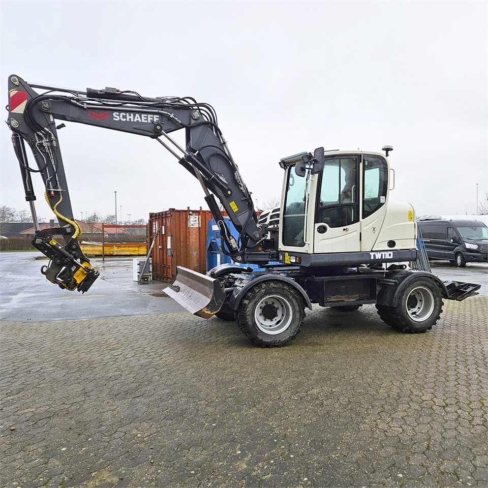 Schaeff-Terex TW110 - Колесен багер: снимка 3 Schaeff-Terex TW110 - Колесен багер: снимка 3