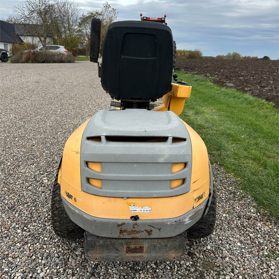 Косачка за трева Stiga P901 Parkpro 25 4WD: снимка 7 Косачка за трева Stiga P901 Parkpro 25 4WD: снимка 7