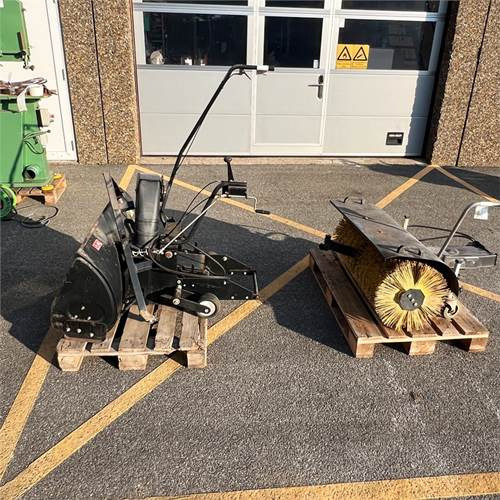 Stiga PA 501 Sweeper - Косачка за трева: снимка 1 Stiga PA 501 Sweeper - Косачка за трева: снимка 1