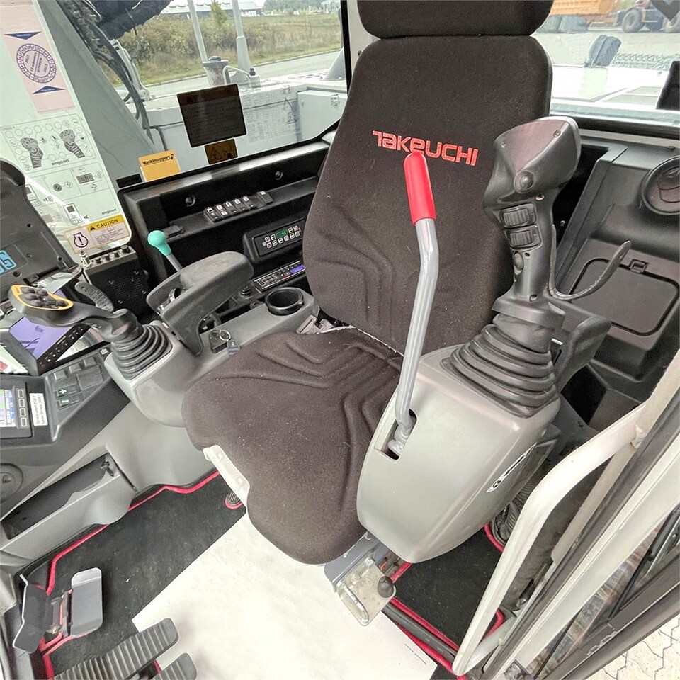 Верижен багер Takeuchi TB 2150 R: снимка 21