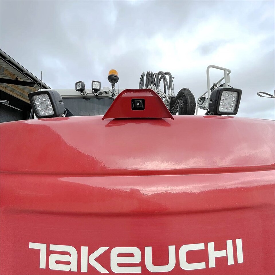 Верижен багер Takeuchi TB 2150 R: снимка 19
