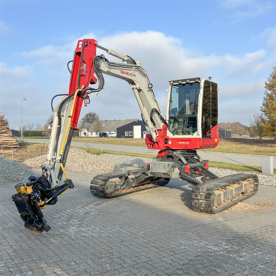 Takeuchi TB260 Levelizer - Мини багер: снимка 1 Takeuchi TB260 Levelizer - Мини багер: снимка 1