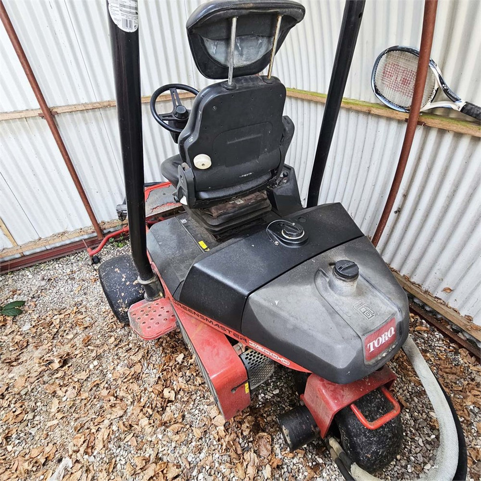 Toro Greensmaster 3200-D - Косачка за трева: снимка 3 Toro Greensmaster 3200-D - Косачка за трева: снимка 3