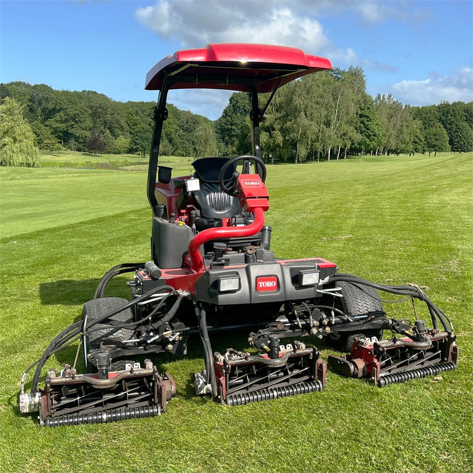 Toro Reelmaster 3575 D - Косачка за трева: снимка 2 Toro Reelmaster 3575 D - Косачка за трева: снимка 2