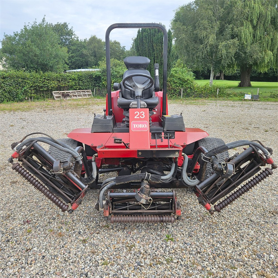 Toro Reelmaster 6500 D - Косачка за трева: снимка 1 Toro Reelmaster 6500 D - Косачка за трева: снимка 1