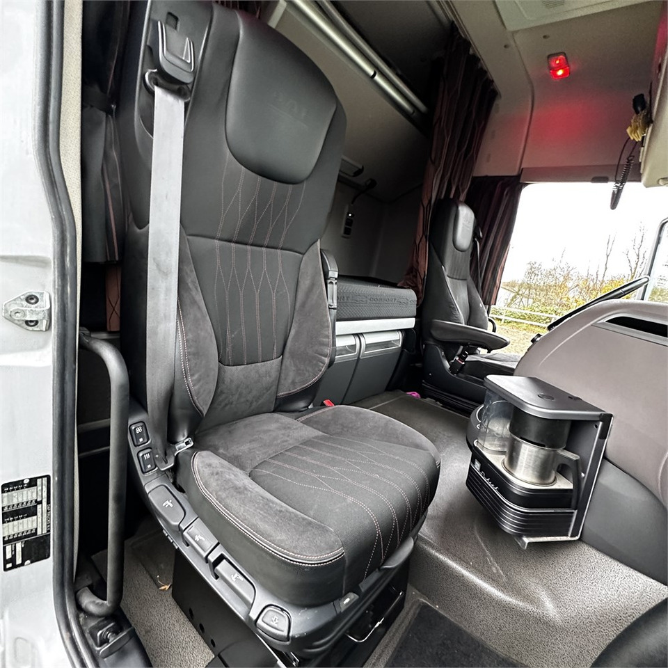 Влекач DAF XF-Serien FTS: снимка 23