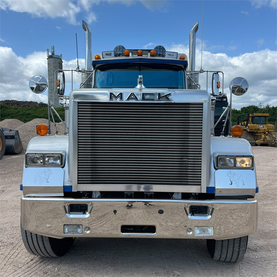 Mack Superliner - Влекач: снимка 3 Mack Superliner - Влекач: снимка 3