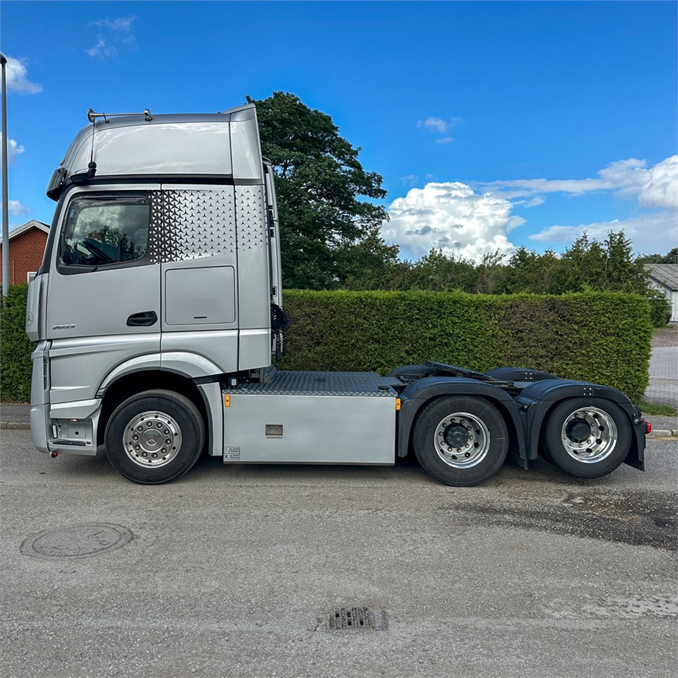 Mercedes 2653 LSDNA 6X2 Gigaspace - Влекач: снимка 2 Mercedes 2653 LSDNA 6X2 Gigaspace - Влекач: снимка 2