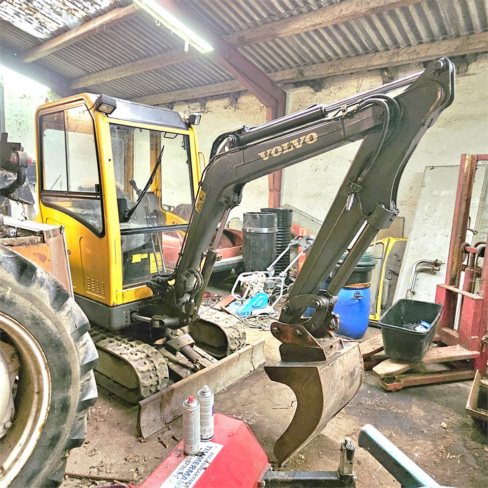 Volvo EC20 B XTV - Мини багер: снимка 5 Volvo EC20 B XTV - Мини багер: снимка 5