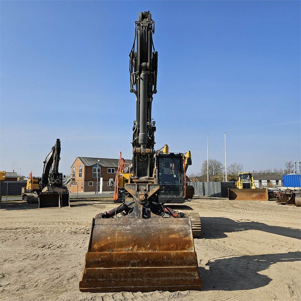 Volvo EC200 EL - Верижен багер: снимка 3 Volvo EC200 EL - Верижен багер: снимка 3