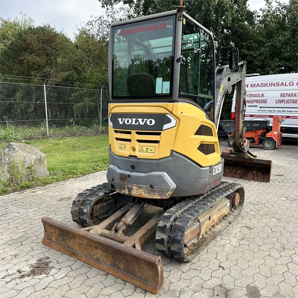 Volvo ECR25 D - Мини багер: снимка 5 Volvo ECR25 D - Мини багер: снимка 5