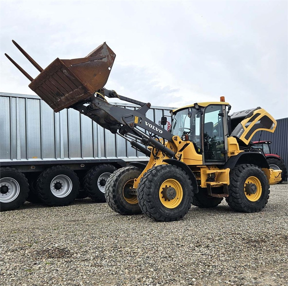 Volvo L45F-TP - Колесен товарач: снимка 5 Volvo L45F-TP - Колесен товарач: снимка 5