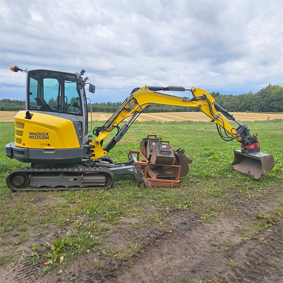 Wacker Neuson ET35 - Мини багер: снимка 5 Wacker Neuson ET35 - Мини багер: снимка 5