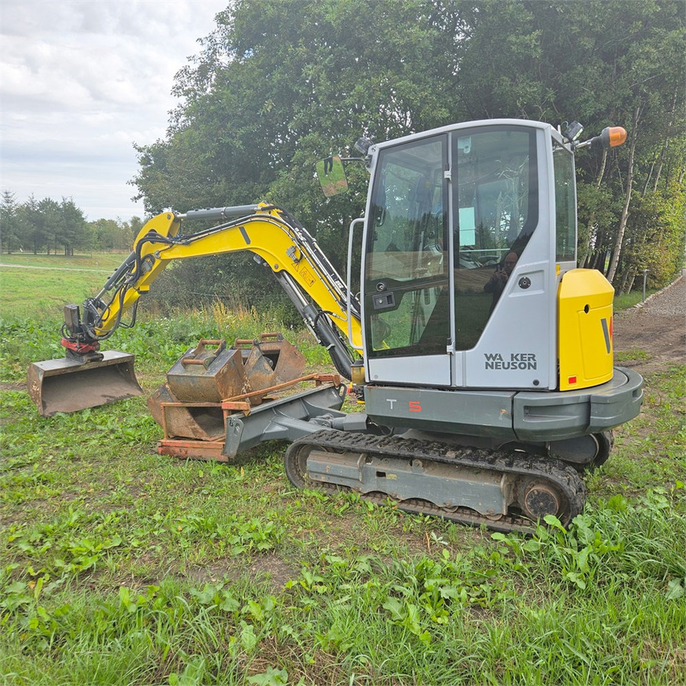 Wacker Neuson ET35 - Мини багер: снимка 1 Wacker Neuson ET35 - Мини багер: снимка 1