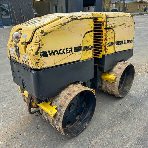 Wacker Neuson RT82 SC2 - Мини валяк: снимка 1 Wacker Neuson RT82 SC2 - Мини валяк: снимка 1