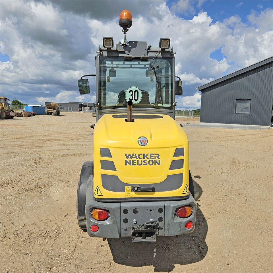 Wacker Neuson WL 32/RL30 - Колесен товарач: снимка 4 Wacker Neuson WL 32/RL30 - Колесен товарач: снимка 4