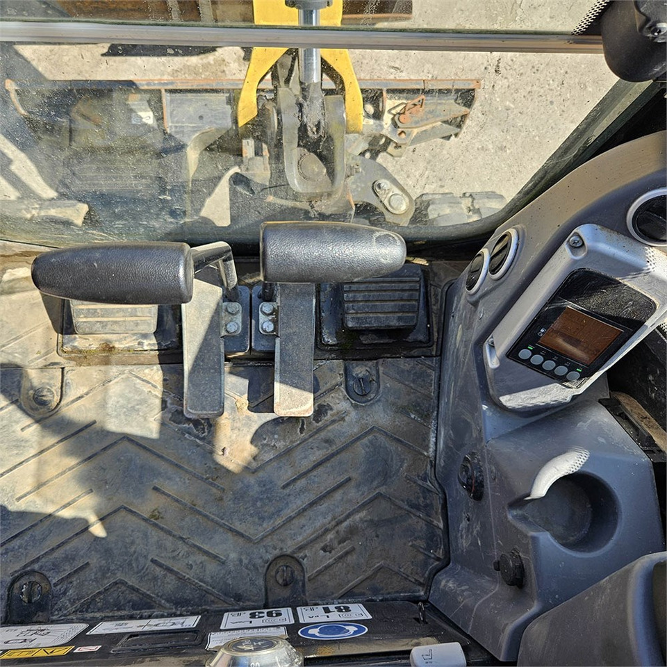 Мини багер Yanmar SV19 VT: снимка 19