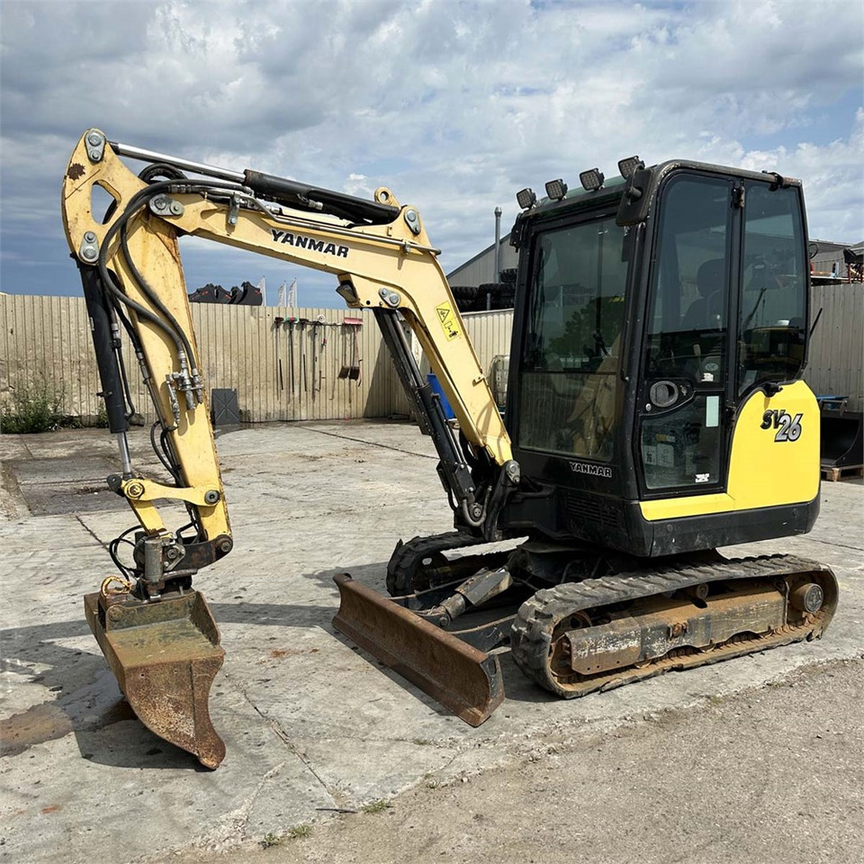 Yanmar SV26 - Мини багер: снимка 2 Yanmar SV26 - Мини багер: снимка 2