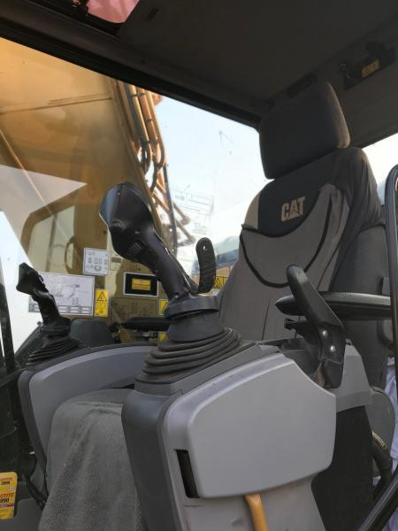 Верижен багер Caterpillar 320E LRR: снимка 10