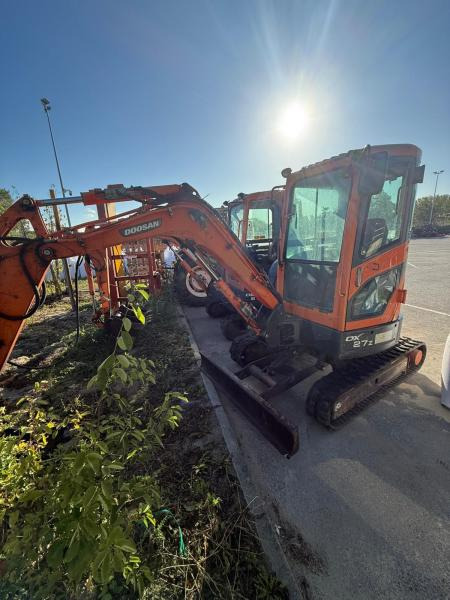 Doosan DX 27 Z - Мини багер: снимка 2 Doosan DX 27 Z - Мини багер: снимка 2