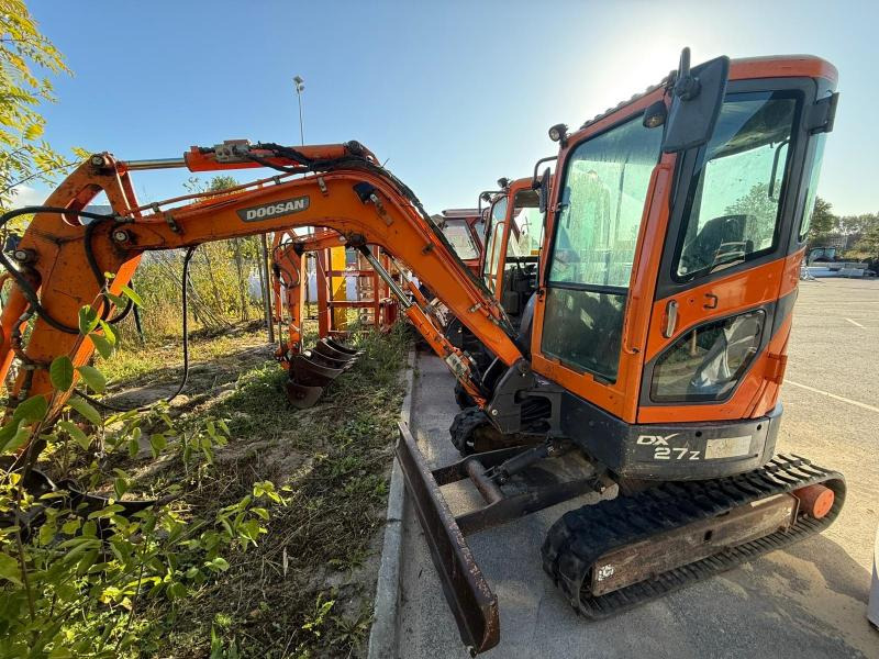 Doosan DX 27 Z - Мини багер: снимка 4 Doosan DX 27 Z - Мини багер: снимка 4