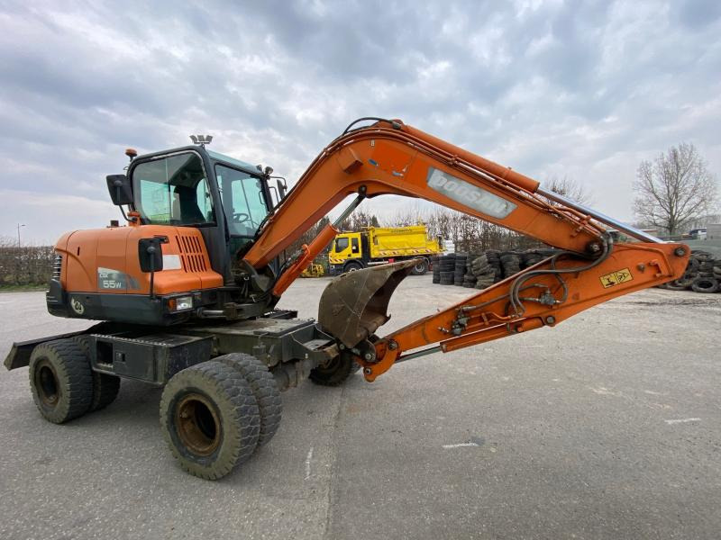 Doosan DX 55W - Колесен багер: снимка 5 Doosan DX 55W - Колесен багер: снимка 5