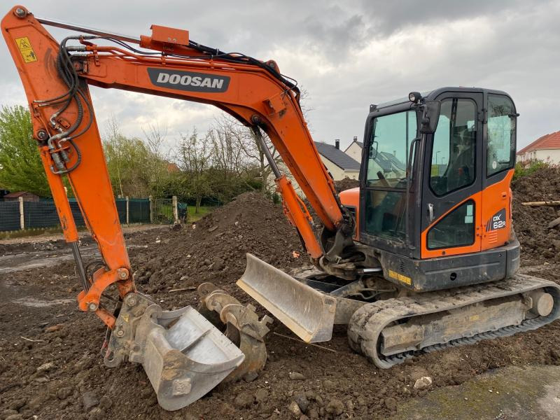 Doosan DX 62R-3 - Мини багер: снимка 1 Doosan DX 62R-3 - Мини багер: снимка 1
