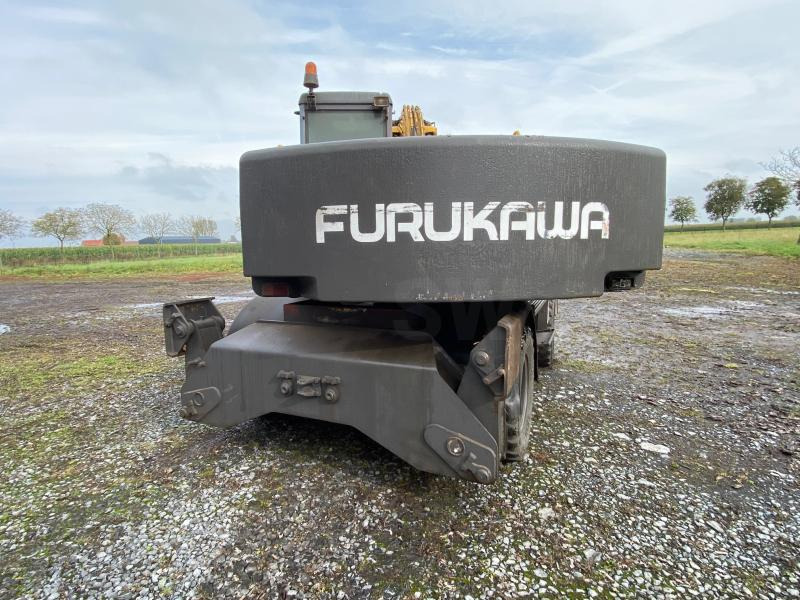 Furukawa W 735 - Колесен багер: снимка 5 Furukawa W 735 - Колесен багер: снимка 5